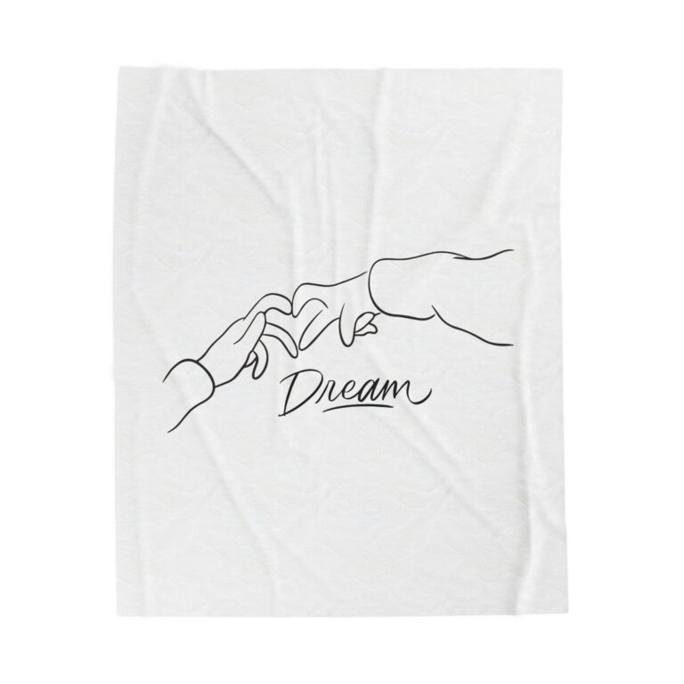 Dreamy Velveteen Plush Blanket - Cozy Whispers of Comfort