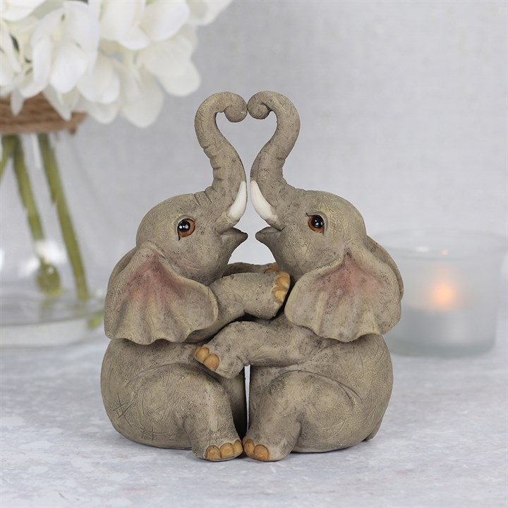 Elephant Couple Love Ornament – Romantic Resin Elephant Figurine